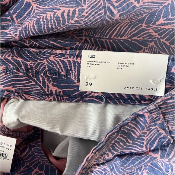NWT  American Eagle Outfitters Flex Lived in Khaki shorts , blue/pink, size 29 - Picture 6 of 7